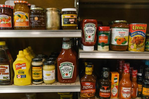 Corner store shelf