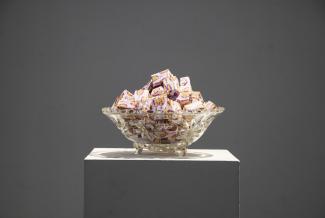 Anchi Lin with Cydney Paddon, The Bubble Gum Transformation, performance with bubble gum, 2015. Avenue.